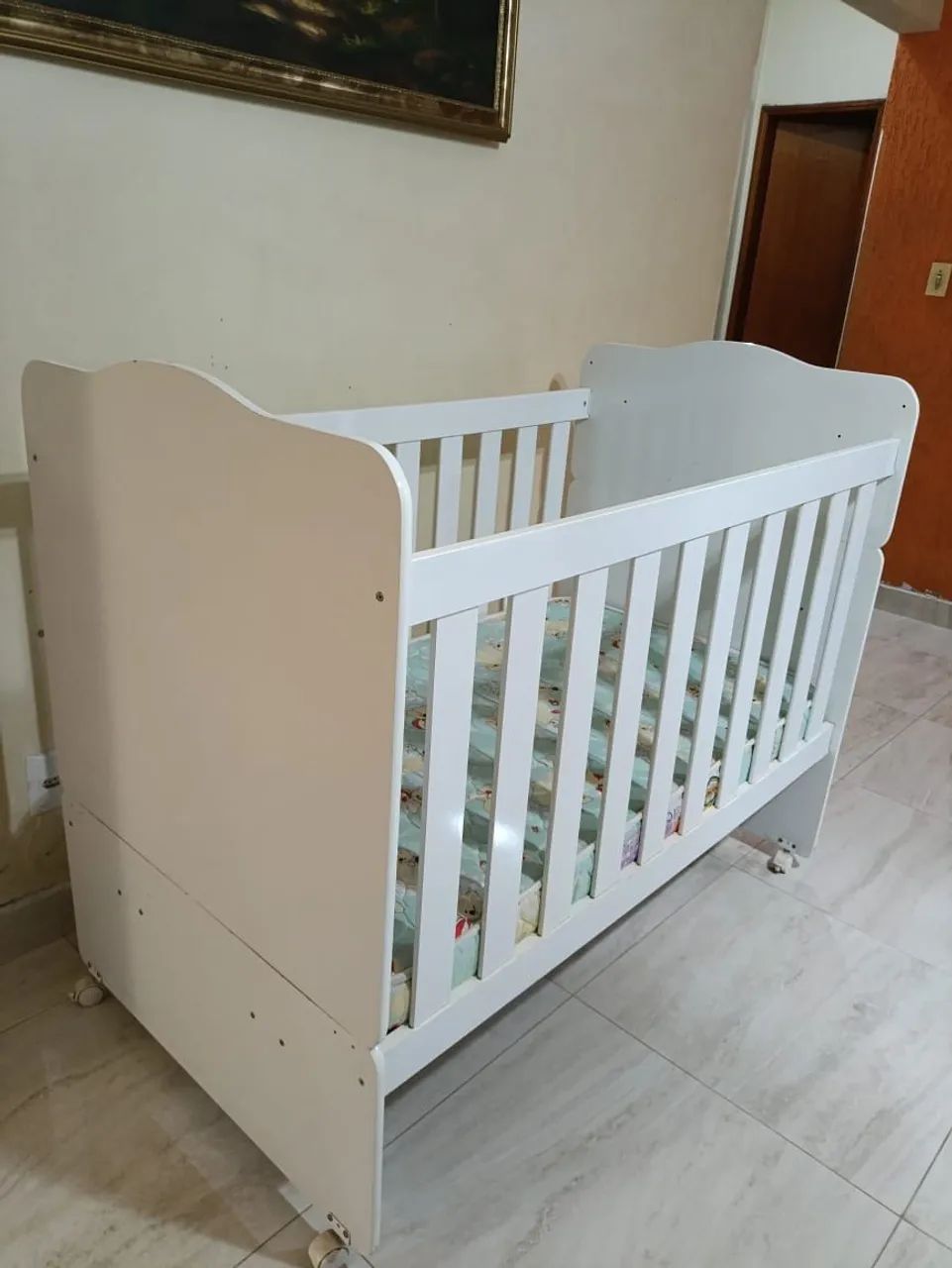 Berço com colchão super conservado  - Foto 4