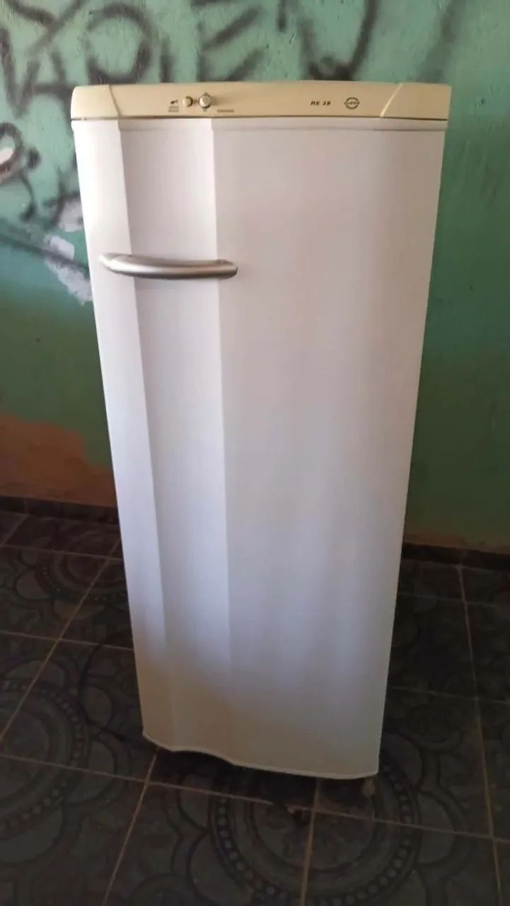Vendo geladeira