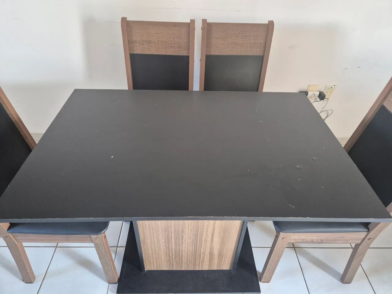 Mesa com 4 cadeiras - Foto 4