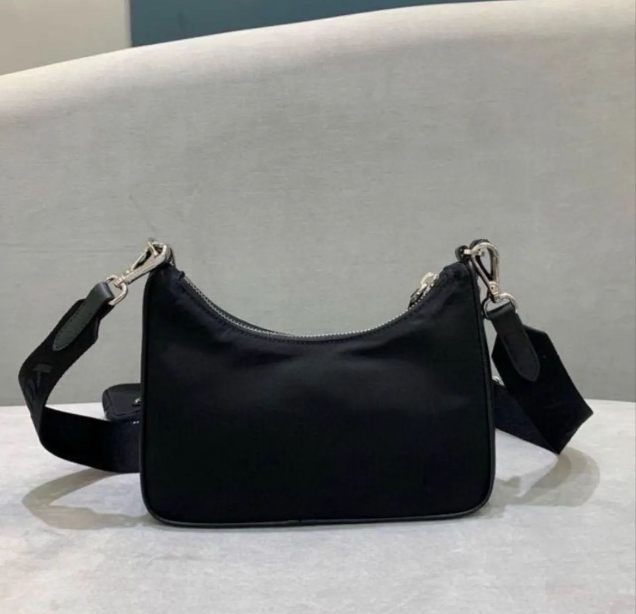 Bolsa Prada Re- Edition Nylon 2005 - Bolsas, malas e mochilas