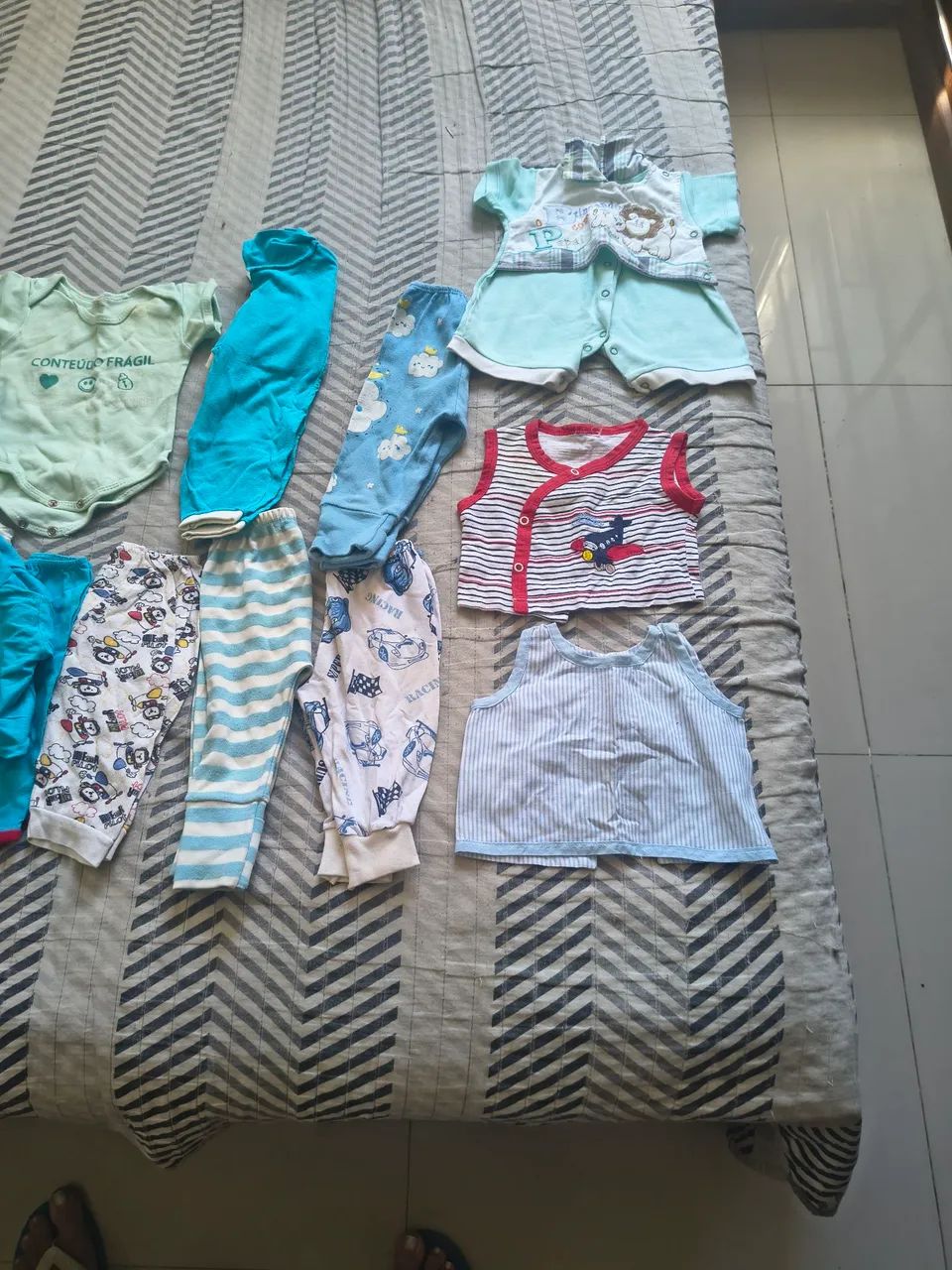 Lote de roupa de bebê até 3 mesee