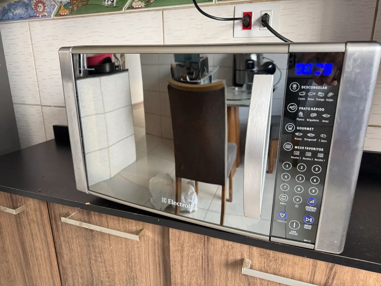 Microondas Electrolux com Grill 110 V