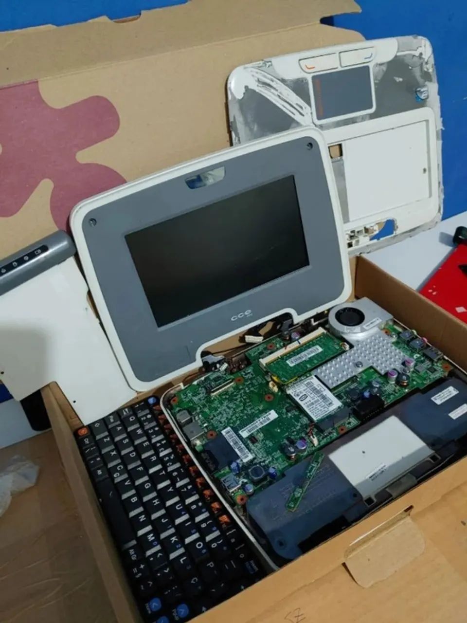 Carcaça Completa de Netbook CCE CM52C (Tudo Funcionando) - Foto 2