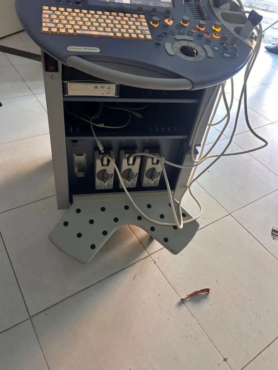 Ge Voluson 730 Expert (Usado) - Foto 3