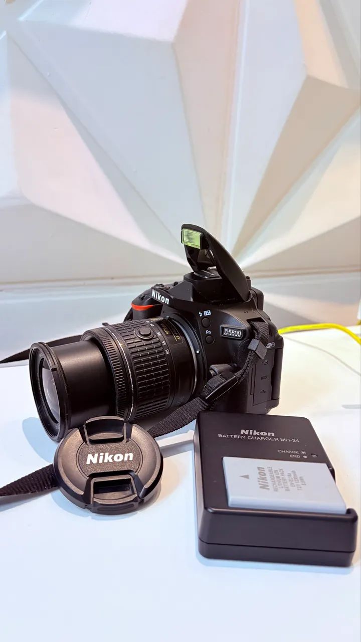 NIKON D5600 - 2900 cliques - Foto 3