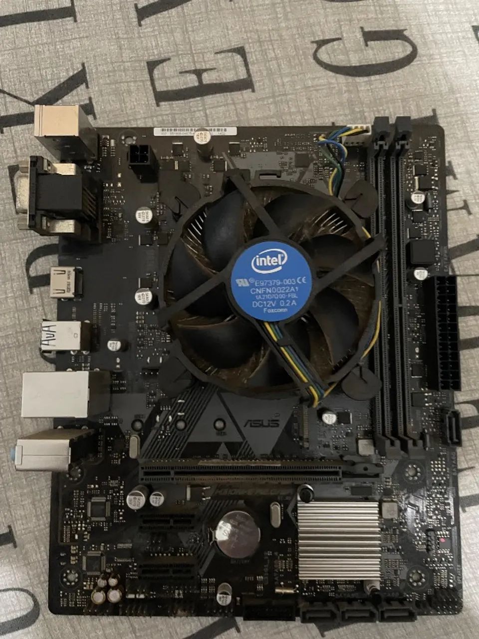PLACA MÃE H310-E, I5 9400F INSTALADO JÁ. - Foto 2