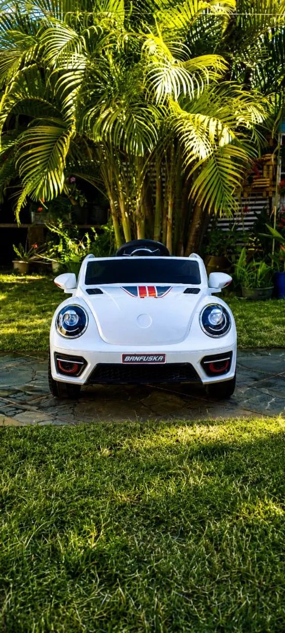 Carrinho elétrico New beetle 12v