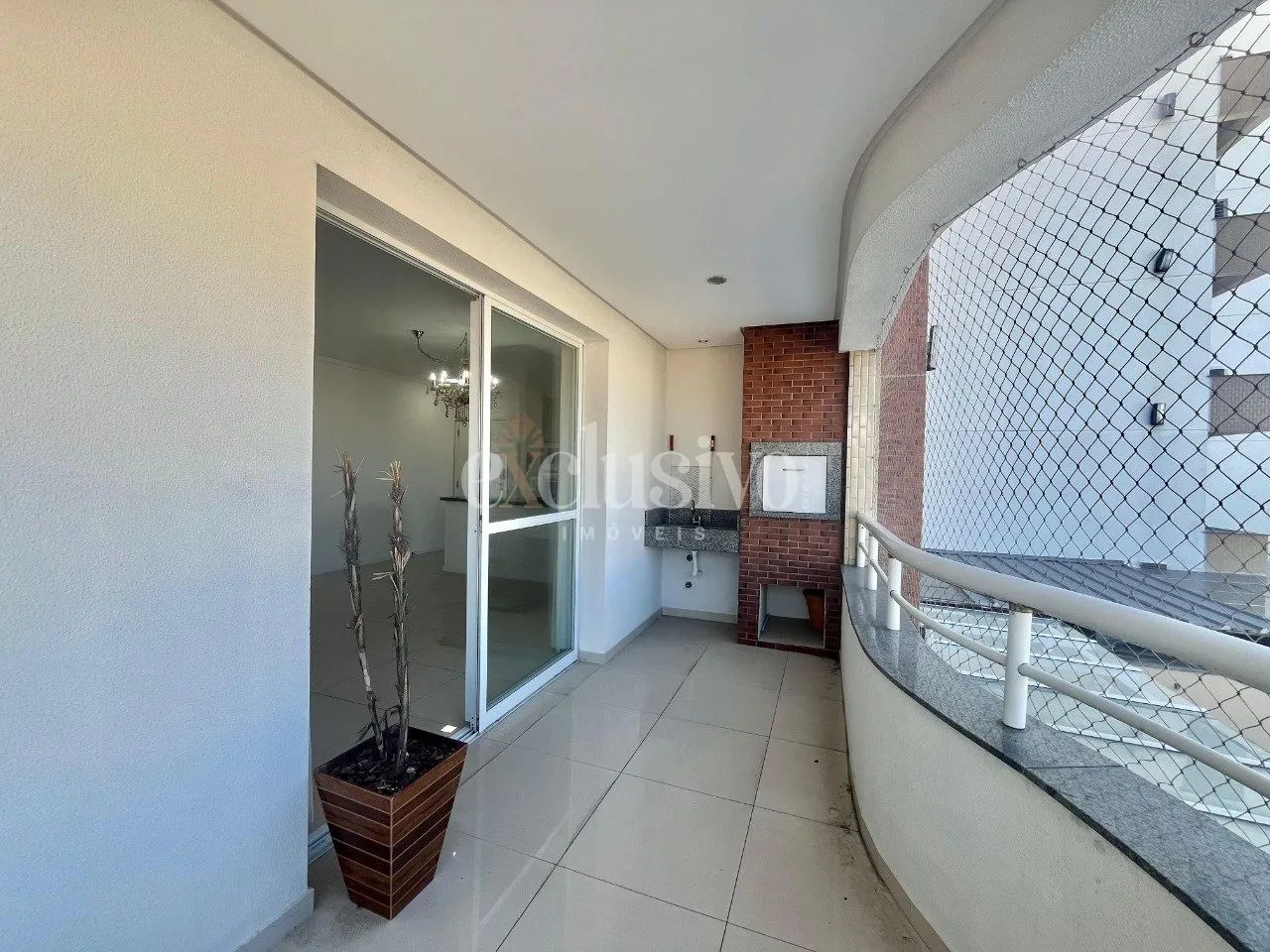 Apartamento 3 dormitório com 1 suíte em Condomínio com piscina - Foto 2