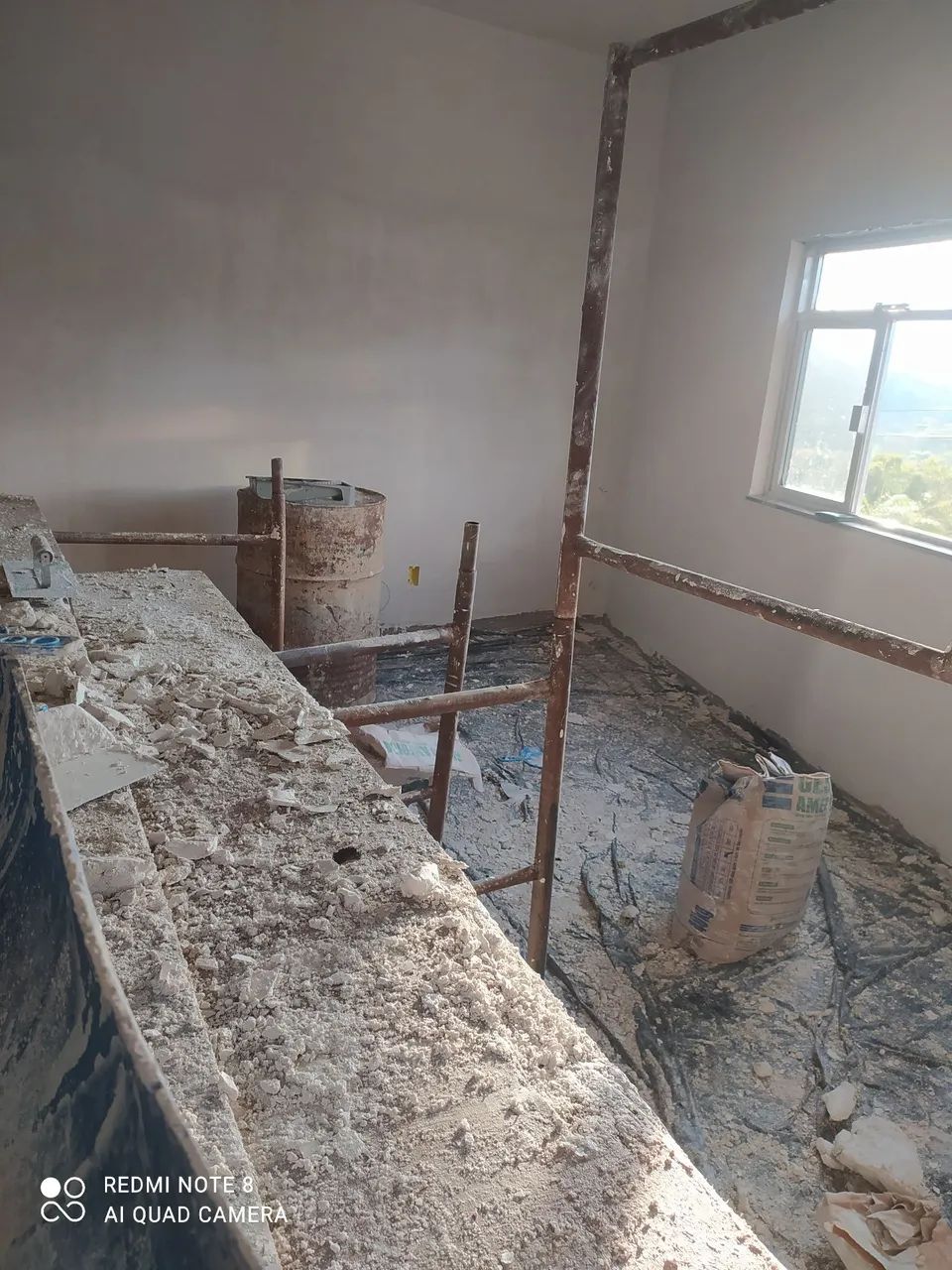 Reboco de gesso agiliza demais sua obra 