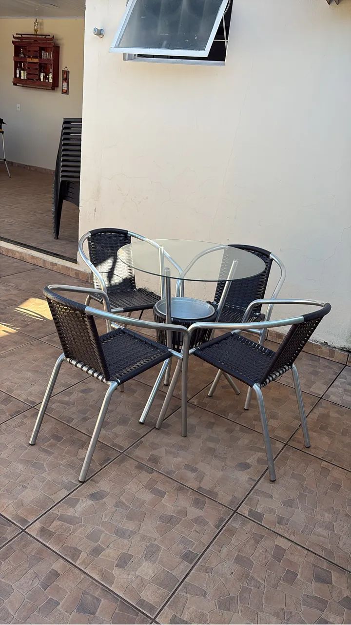 Mesa vime área externa 
