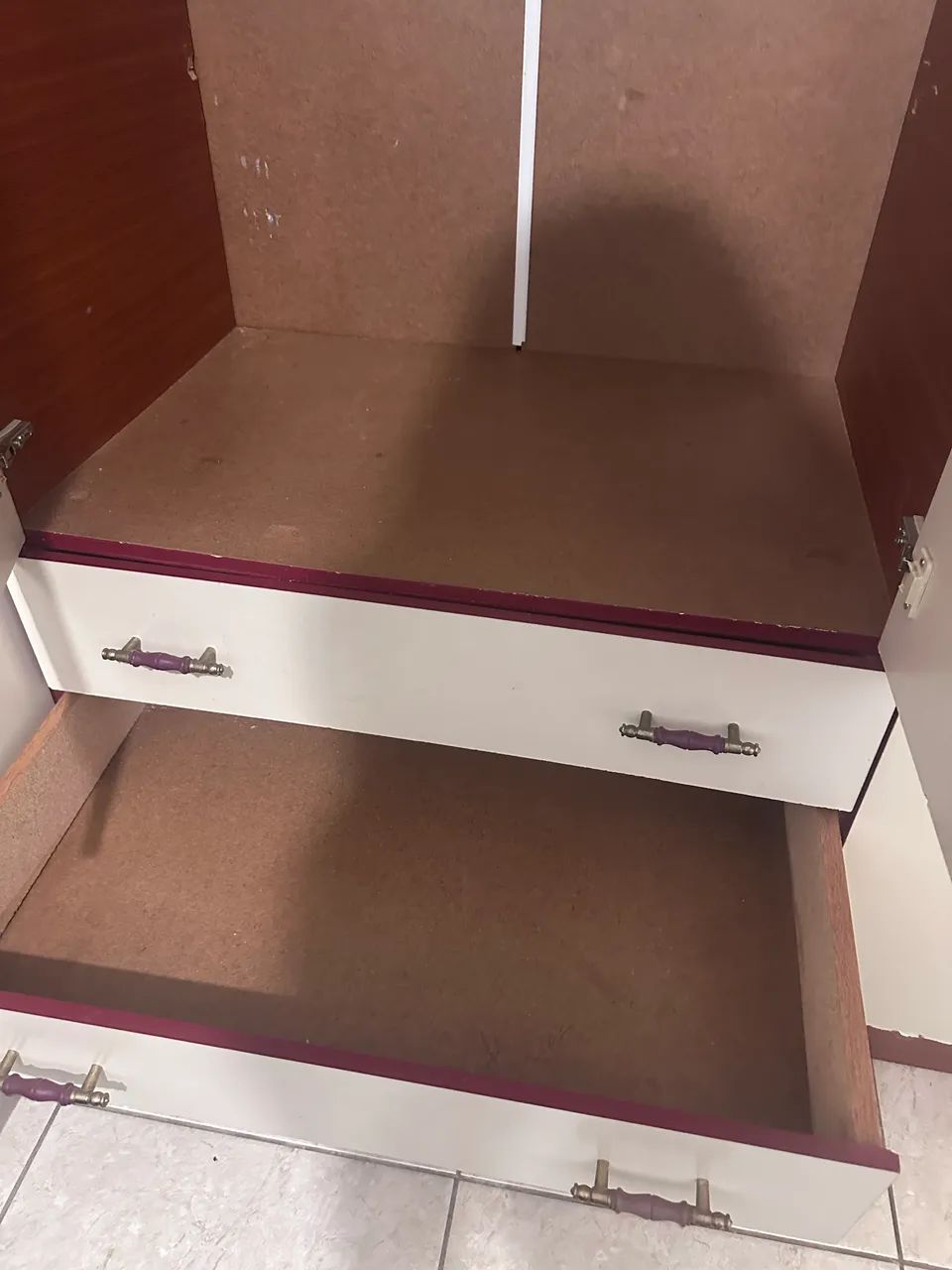 DOANDO guarda-roupa bom, mas com cupim.  - Foto 3