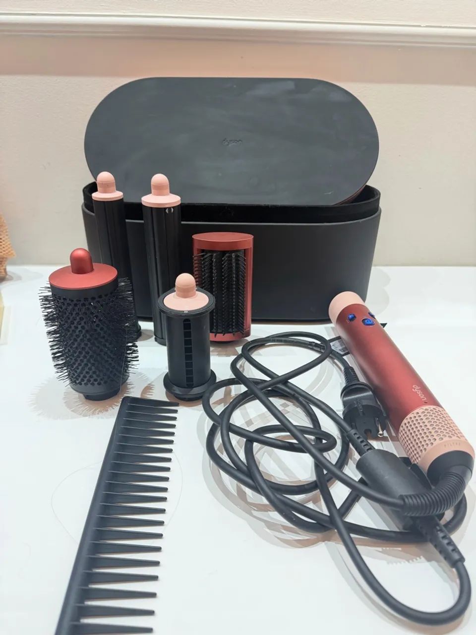 Dyson Airwrap rosa 220v - pouco usado  - Foto 2