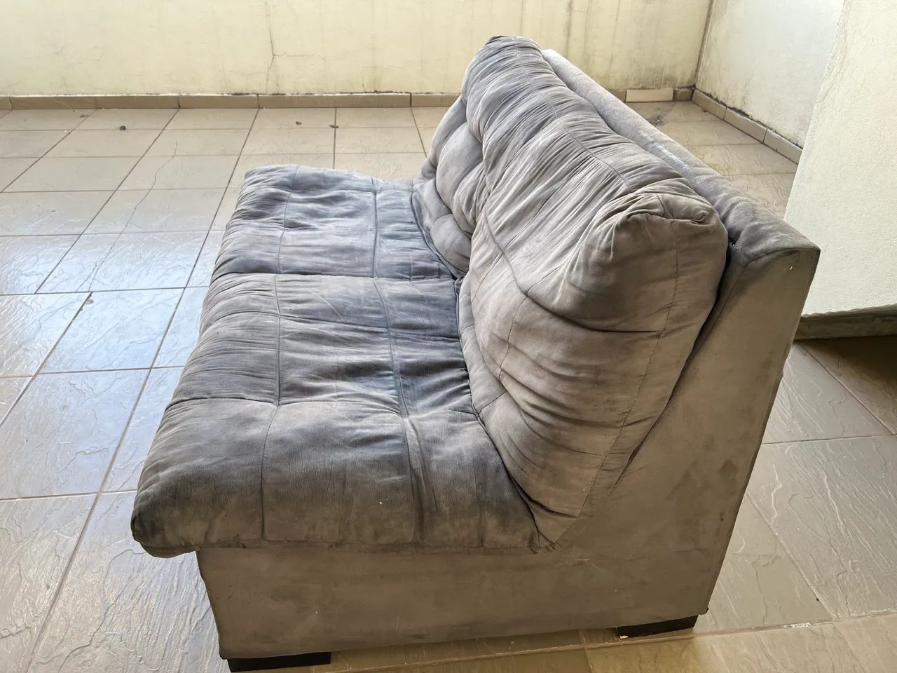 (Doação) Sofá - TEM QUE VIR BUSCAR - Foto 2