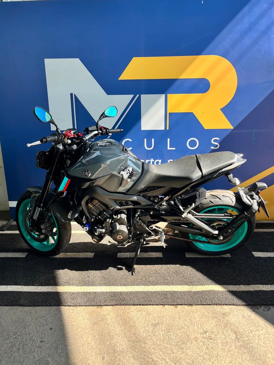 Yamaha MT 09 2024 (@mrveiculos) - Foto 5