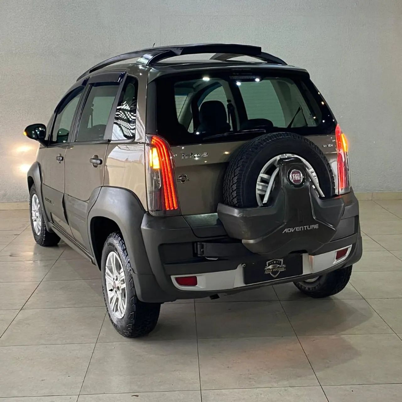 Fiat Idea Adv.ext./adv.ext. Loc. 1.8 Flex 5P 2014 - Foto 3