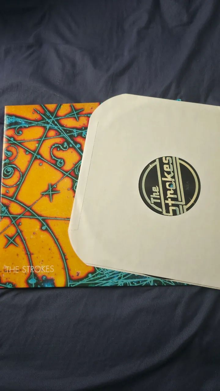 LP THE STROKES - IS THIS IT - Foto 2