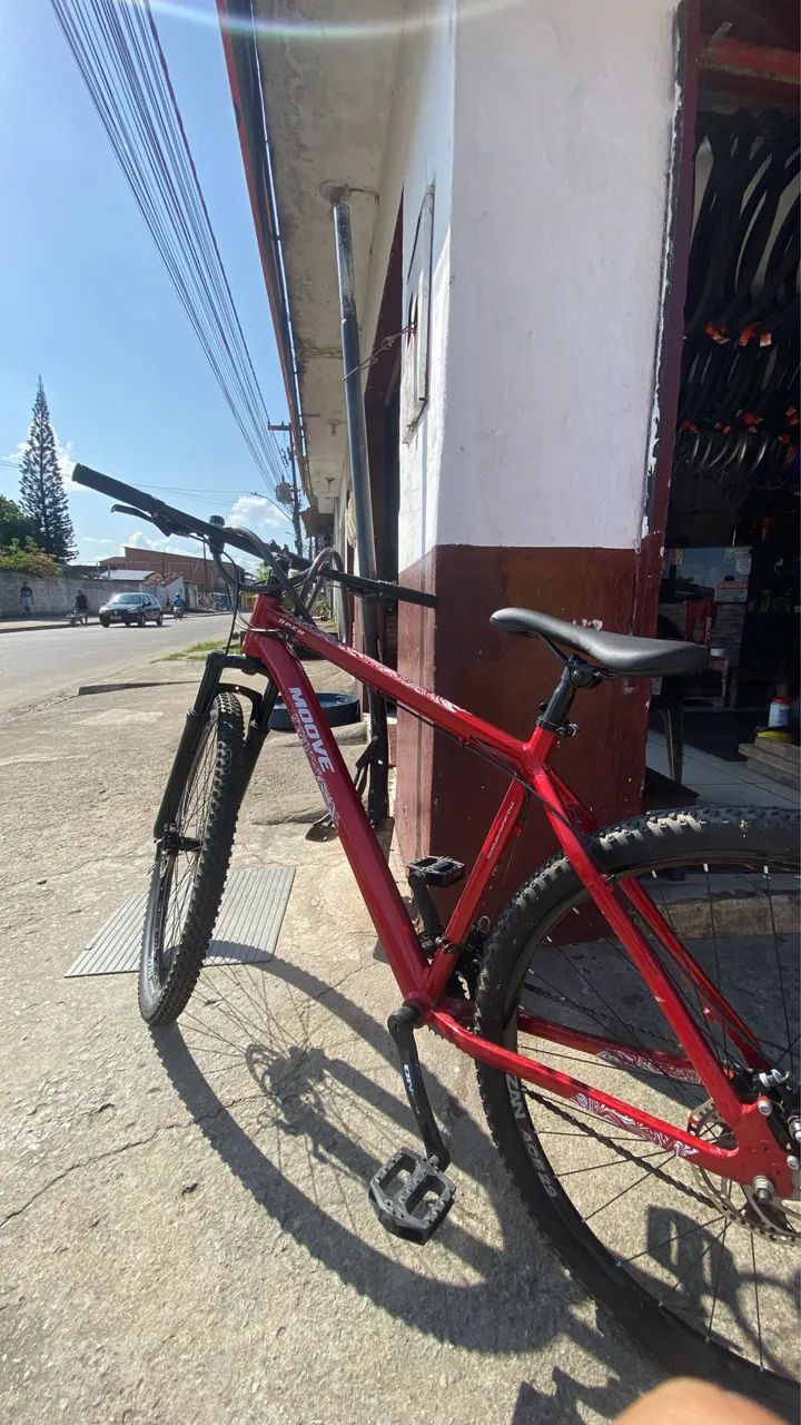 Bicicleta aro 29. 21V vermelha  - Foto 2