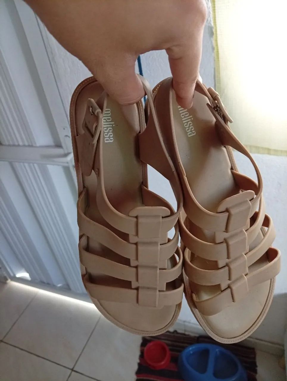 Vendo sandália melissa