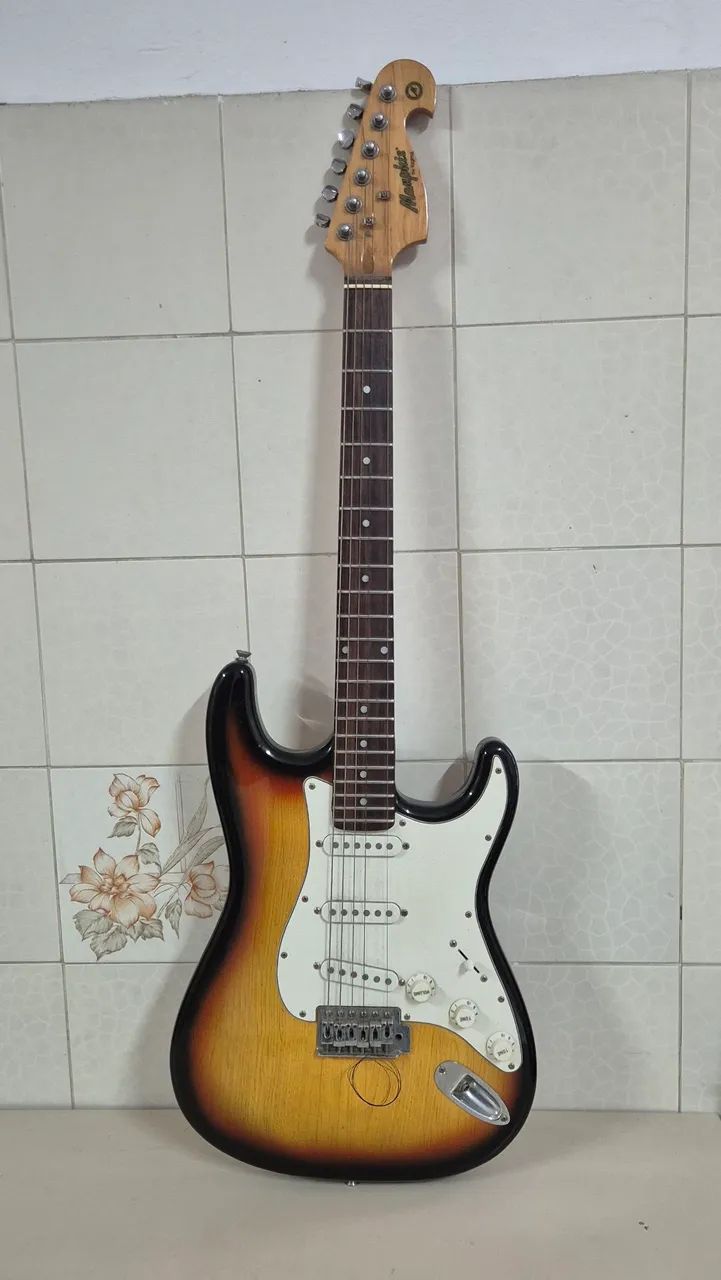 Vendo Guitarra Menphiis by Tagima