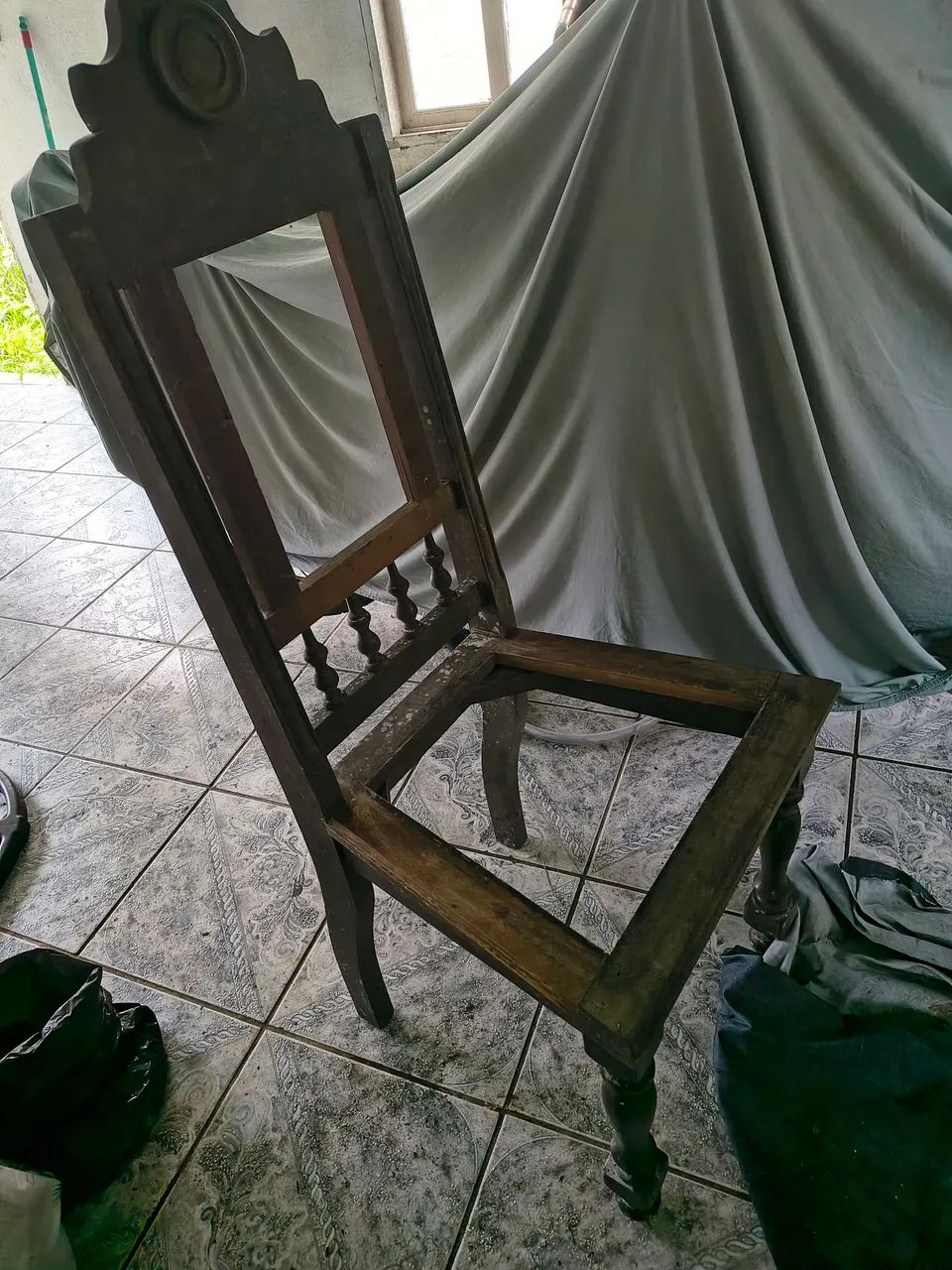 Cadeiras estilo colonial madeira maciça  - Foto 3