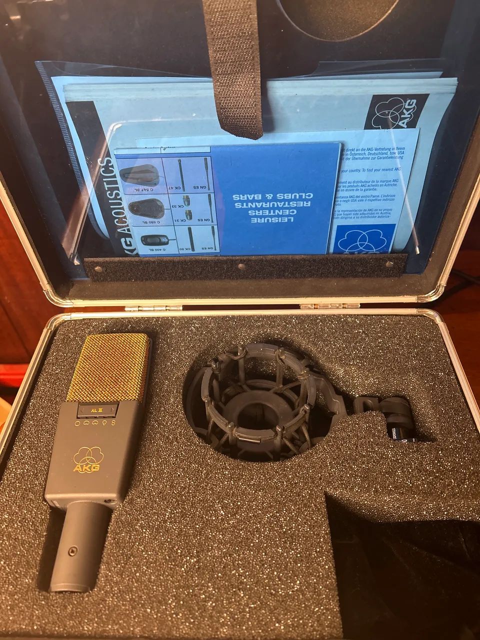 Microfone Akg 414 xlII