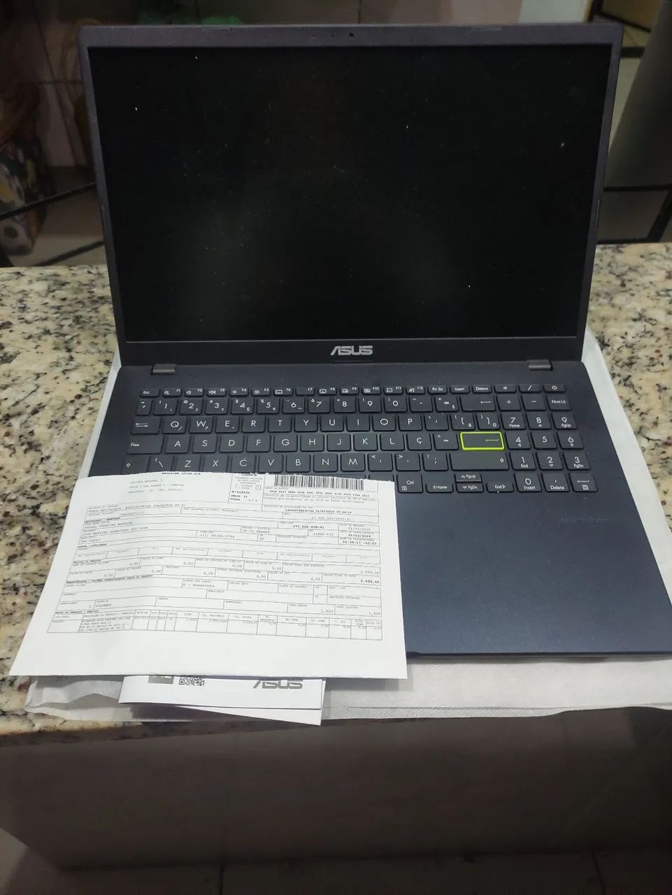 Notebook Asus novo com 3 meses de uso com nota fiscal e caixa