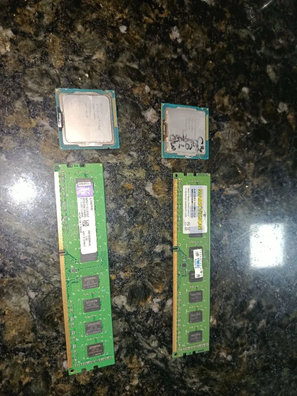 Duas memórias ram ddr3 4gb e um processador e Intel Pentium e um Intel i5 - Foto 5