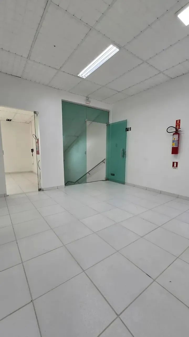 Escritório para aluguel com 220 metros quadrados com 1 quarto em Parque 10 de Novembro - M - Foto 2