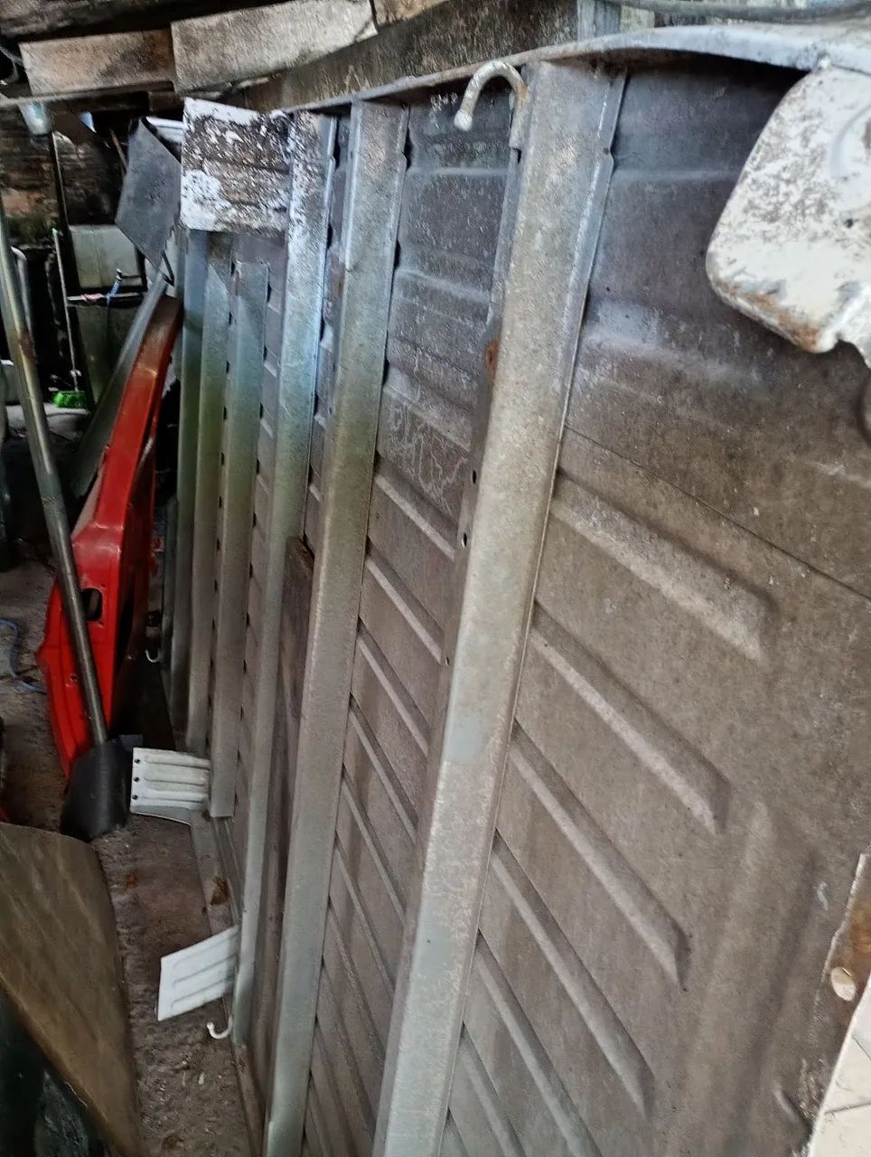 VENDO CARROCERIA DA Effa ano 2004 - Foto 4