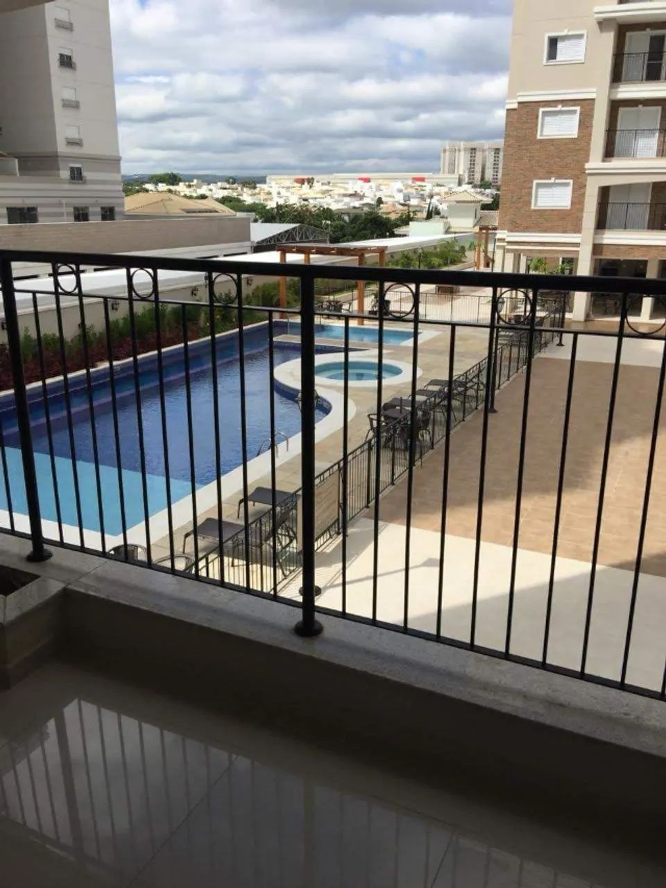 Alugo Apartamento,Luzes Campolim,3 dormitorios