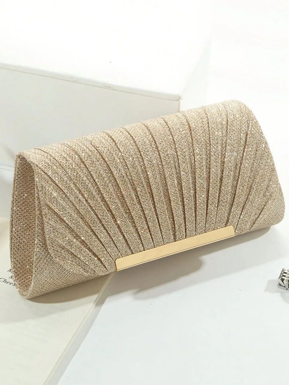 Bolsa Balde Decorada com Strass