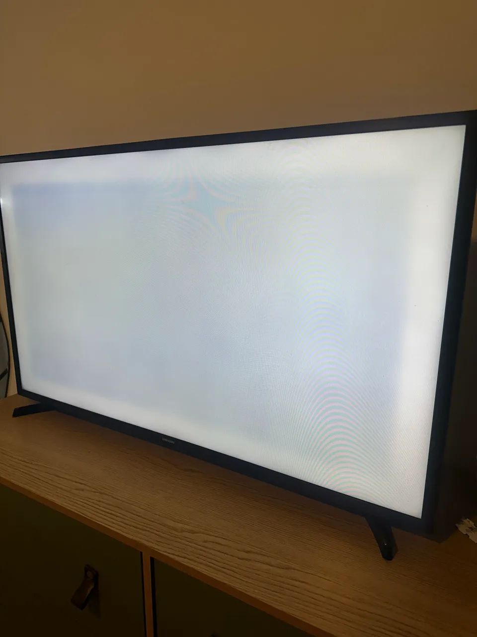 televisão samsung 43 polegadas 5 séries tela branca defeito 