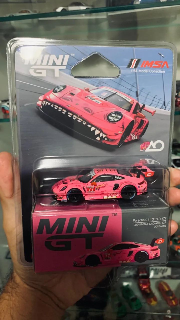Mini GT Porsche 911 GT3 R #77 da equipe AO Racing,Roxy