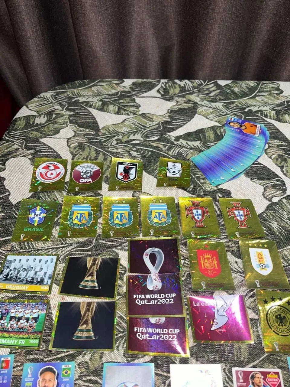 Troco ou Vendo figurinhas 2022 - Foto 2