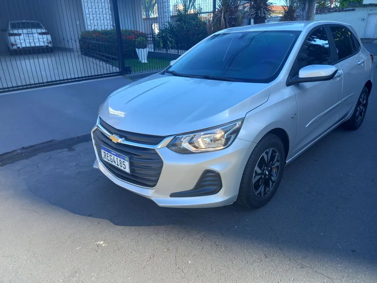 Chevrolet Onix ONIX HATCH LT 1.0 12V Flex 5p Mec. 2020