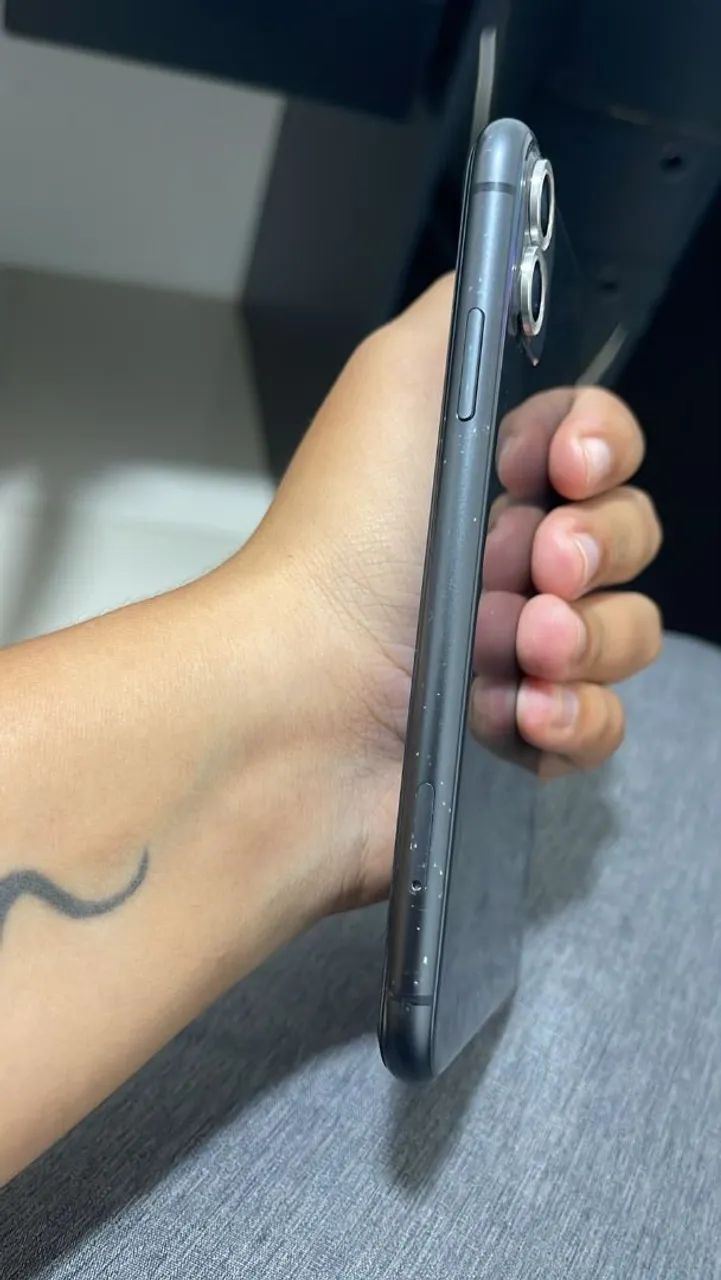 Iphone 11 64 (LEIA A DESCRIÇÃO) - Foto 5