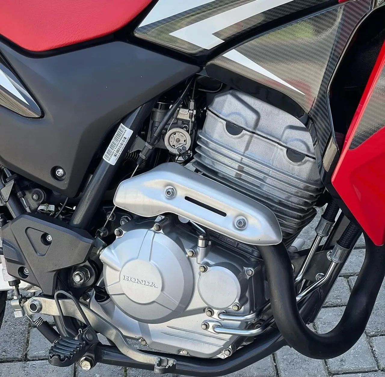 ? HONDA XRE - ROBUSTEZ, ESTILO E ESPÍRITO AVENTUREIRO! - Foto 5