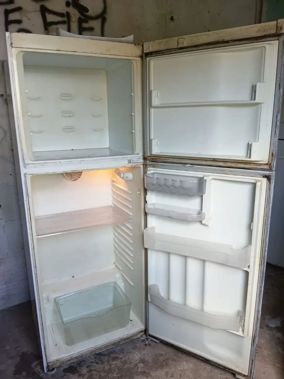?Geladeira Duplex Continental Branca - Funcionando Perfeitamente + Entrega Grátis! - Foto 3