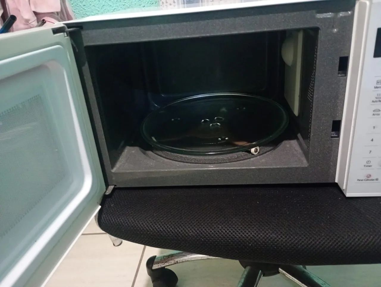 Vendo microondas 220 W - Foto 3