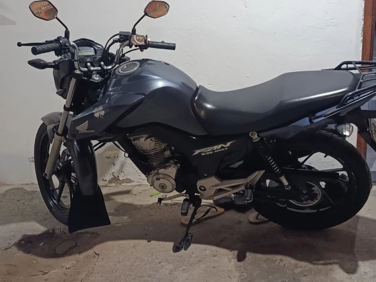 Moto pra alugar 