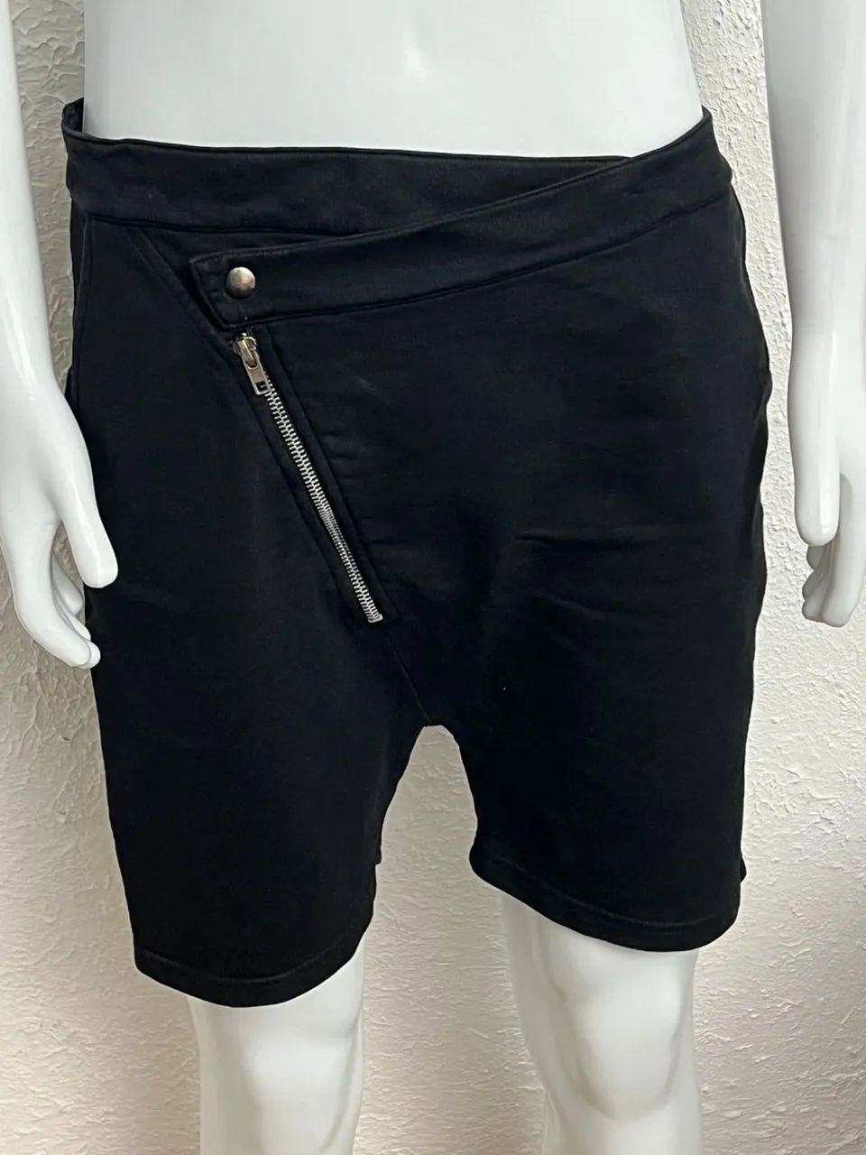 Bermuda Zara Man Tamanho G Preto Bom Estado - Foto 3