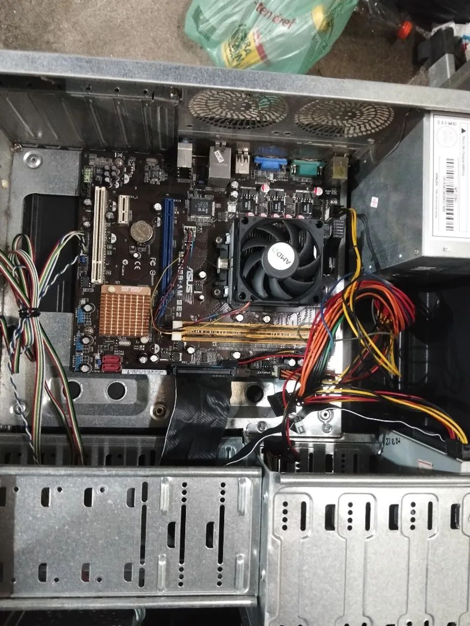 Computadores todos parados precisando de reforma - Foto 2