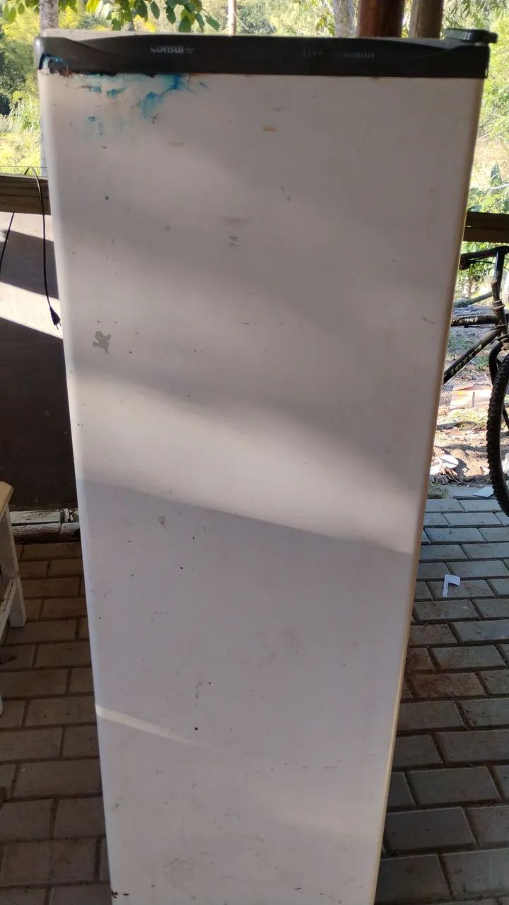 Geladeira refrigerador. 