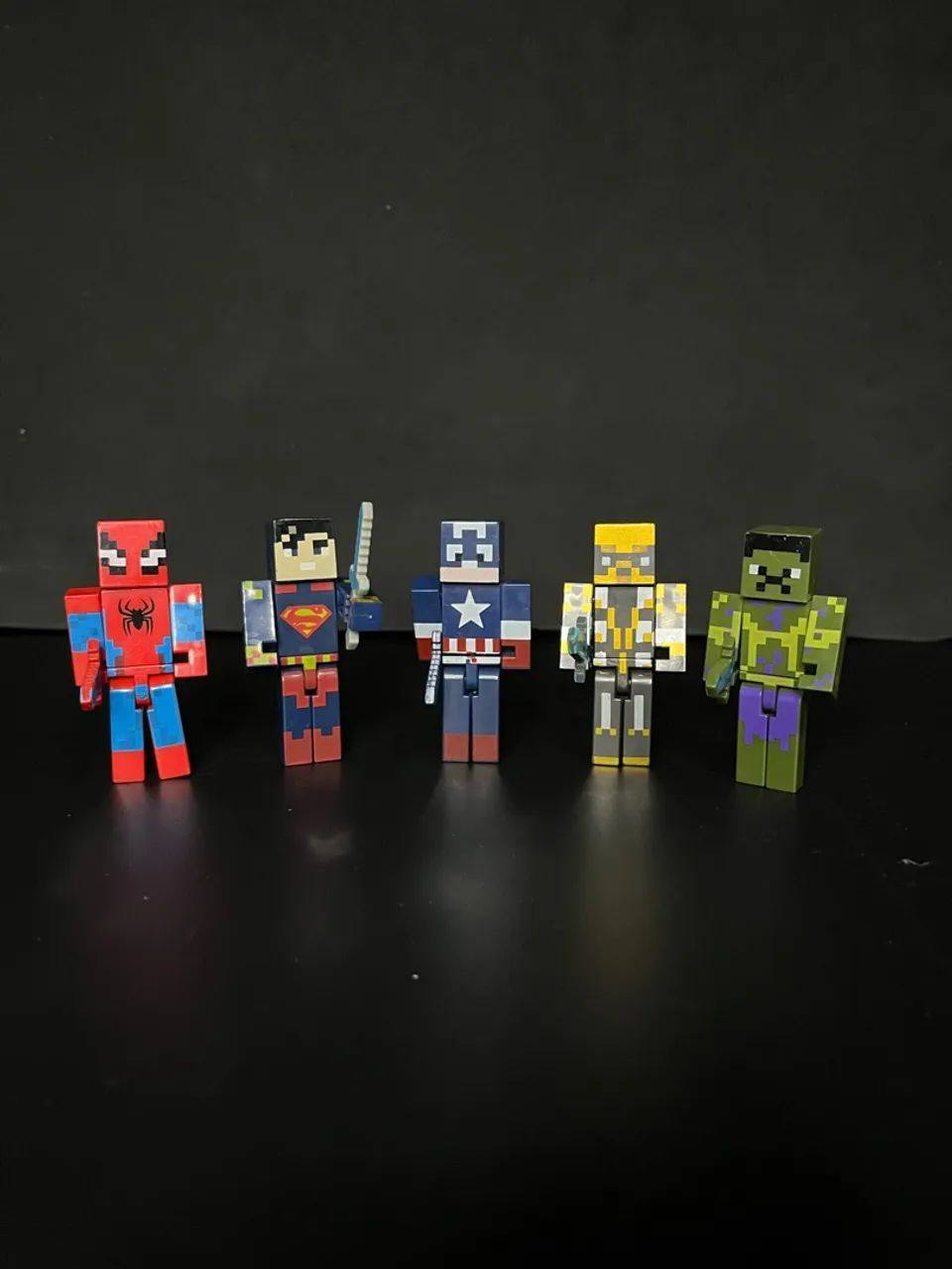 Mini Bonecos Super-Heróis Minecraft