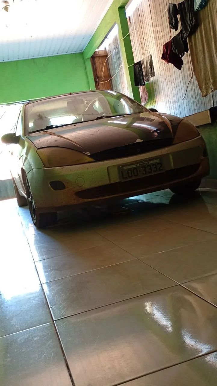Ford Focus 1.8 16V 5P 2003 - Foto 2