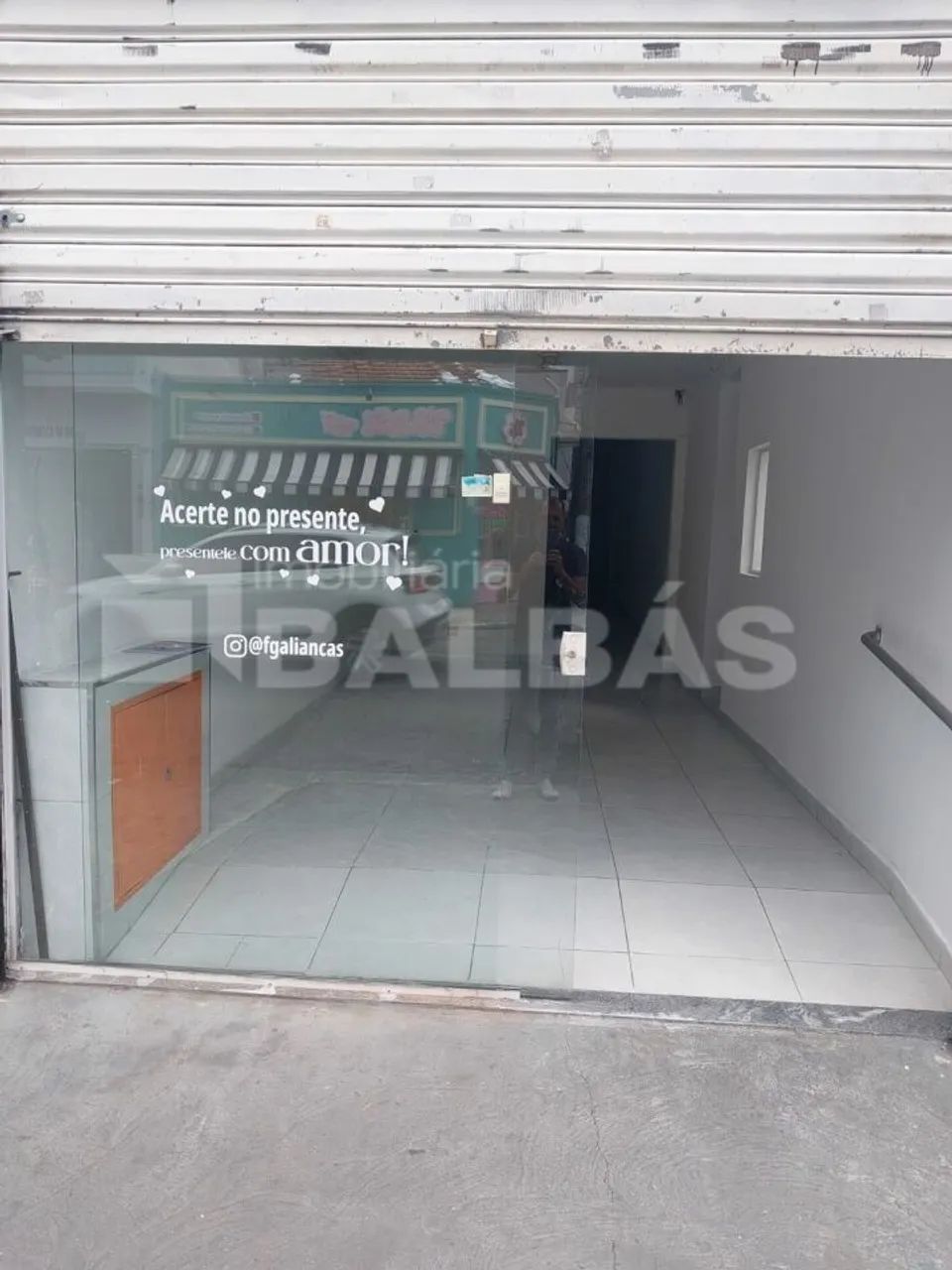 CASA TÉRREA COMERCIAL - EXCELENTE LOCALIZAÇÃO ! - Foto 4