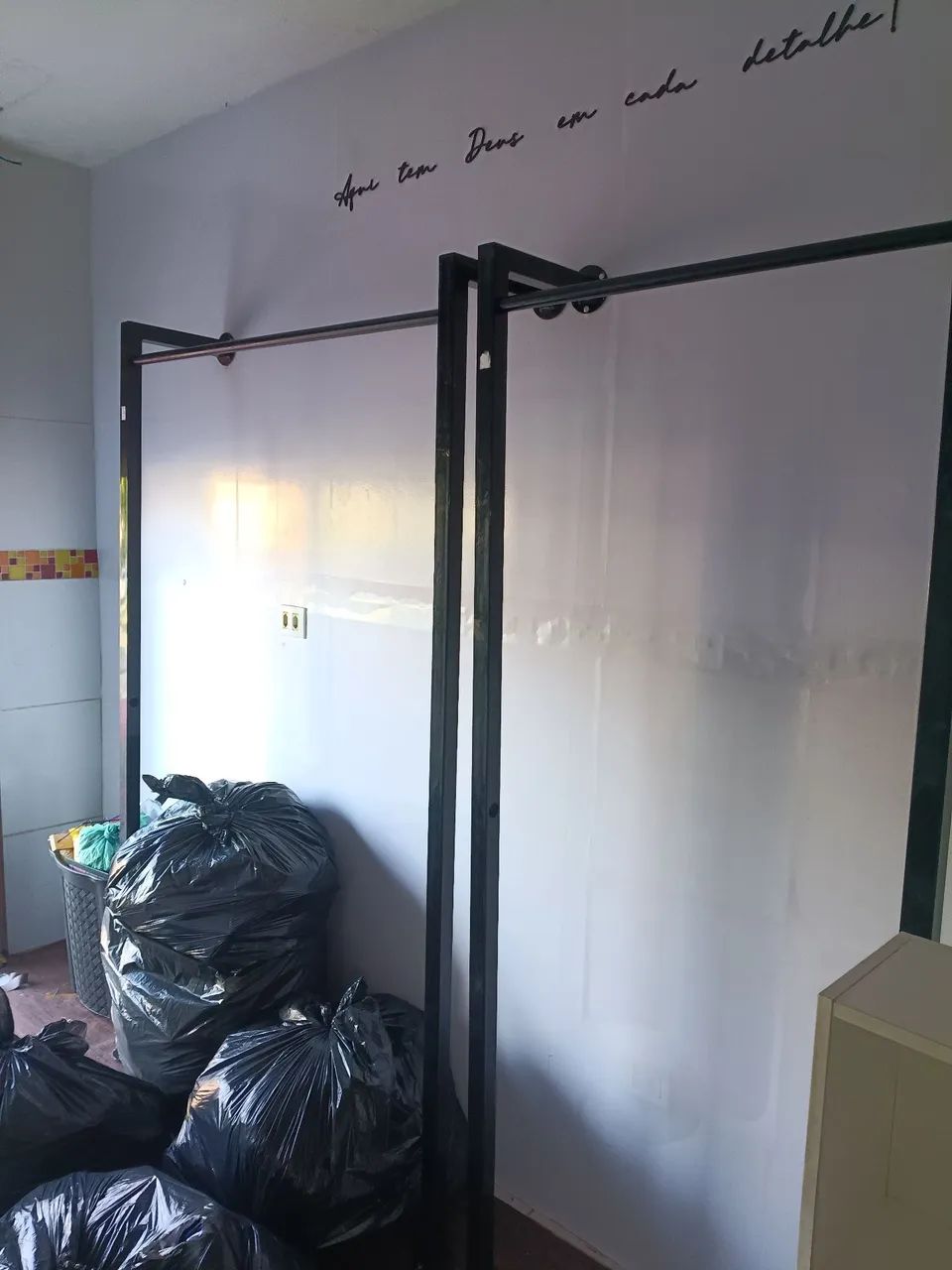 Vendo tudo para sua loja  de roupa  - Foto 4
