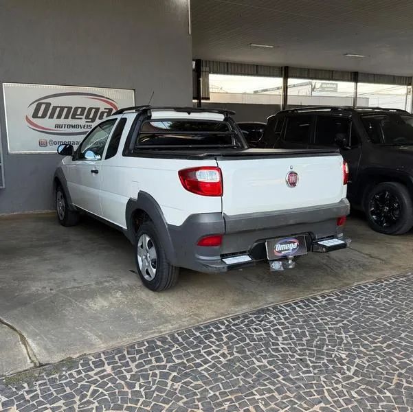 Fiat Strada Working Hard 1.4 Fire Flex 8V CE 2014 - Foto 4