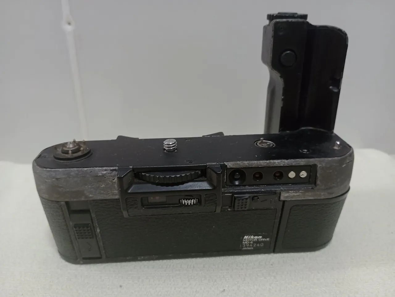 Nikon motor drive MD-4