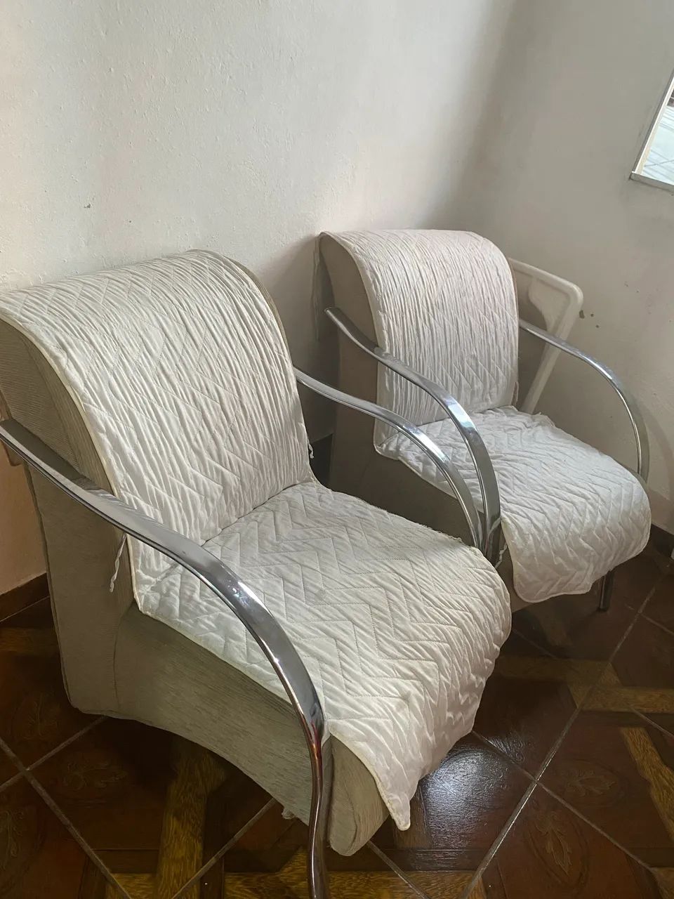 Vende-se duas poltronas.  - Foto 2